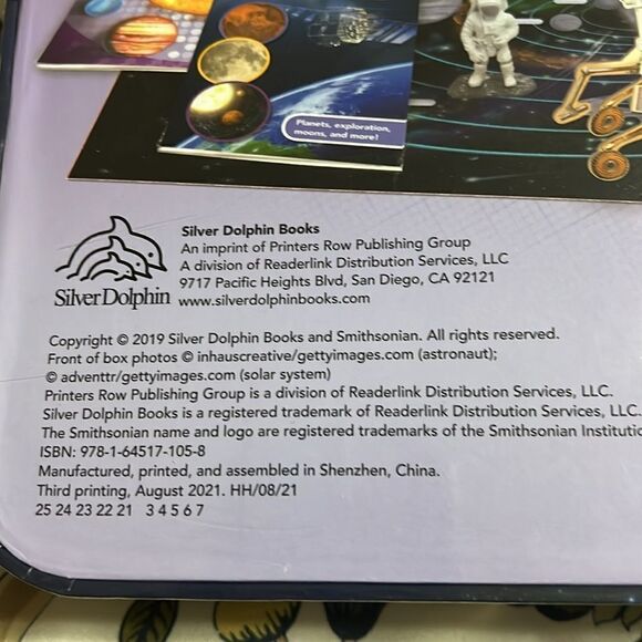 SMITHSONIAN Learning Adventures Space activity box. Factory sealed - Picture 9 of 10